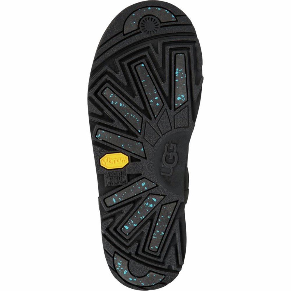 UGG Classic Short Waterproof Arctic Grip Boot - Picture 4 of 9